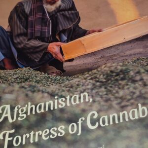 Livre photos + Version numérique en français.